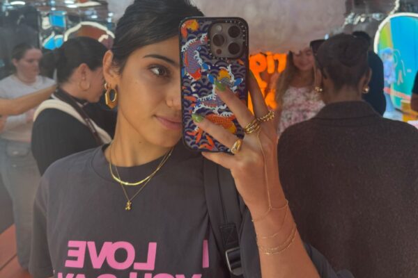 Sara Saffari Age: Unveiling the Truth About Her Real Age